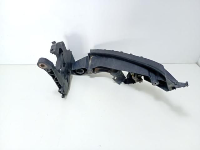 bontott AUDI A4 B8 Tartó Bak