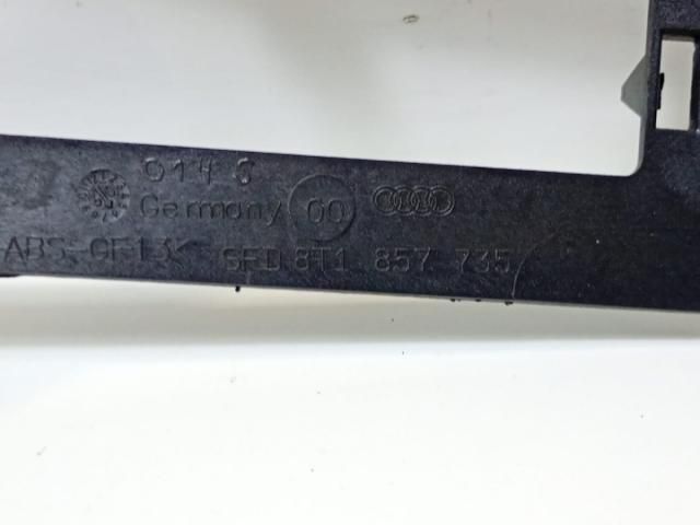 bontott AUDI A4 B8 Tartó Bak
