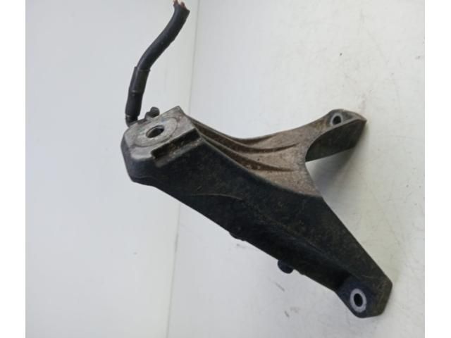 bontott AUDI A4 B8 Tartó Bak