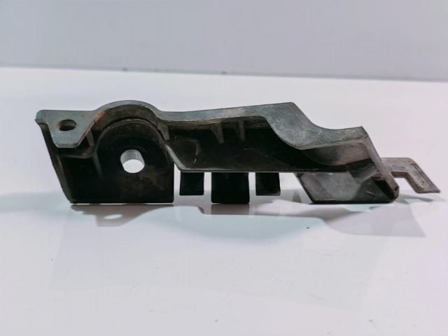 bontott AUDI A4 B8 Tartó Bak