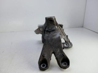 bontott AUDI A4 B8 Tartó Bak