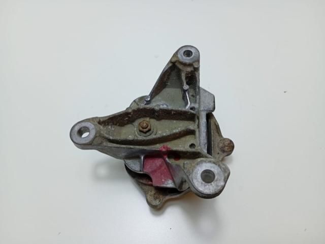 bontott AUDI A4 B8 Tartó Bak