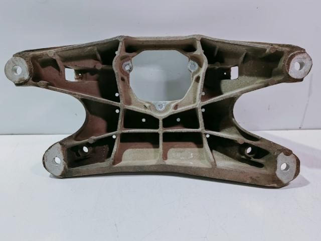 bontott AUDI A4 B8 Tartó Bak