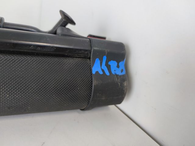 bontott AUDI A4 B8 Térelválasztó