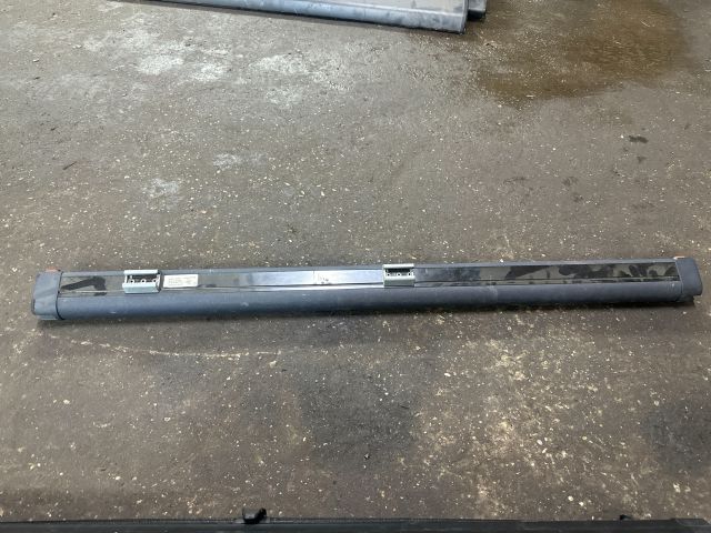 bontott AUDI A4 B8 Térelválasztó