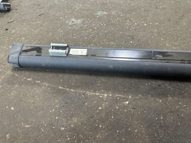 bontott AUDI A4 B8 Térelválasztó