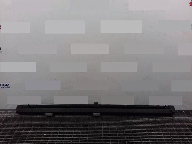 bontott AUDI A4 B8 Térelválasztó