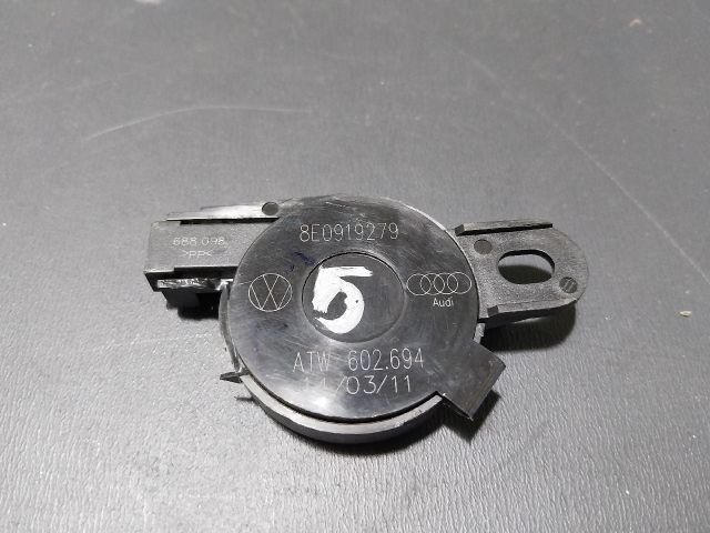 bontott AUDI A4 B8 Tolatóradar Hangszóró