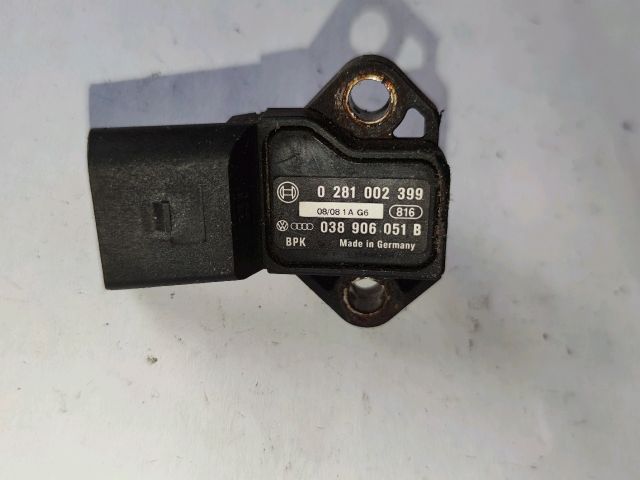 bontott AUDI A4 B8 Töltőnyomás Érzékelő
