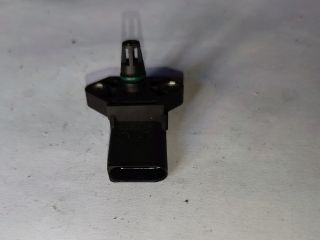 bontott AUDI A4 B8 Töltőnyomás Érzékelő