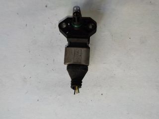 bontott AUDI A4 B8 Töltőnyomás Érzékelő