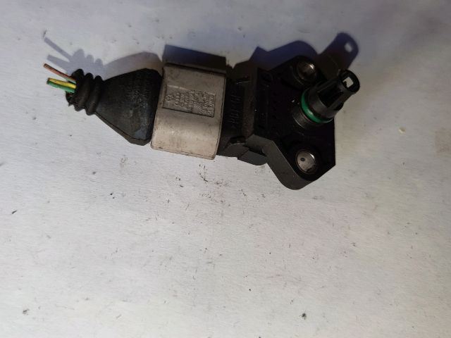 bontott AUDI A4 B8 Töltőnyomás Érzékelő