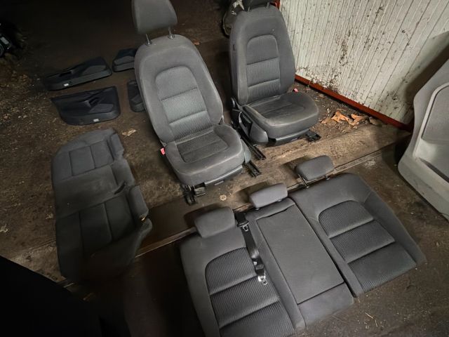 bontott AUDI A4 B8 Ülés Szett
