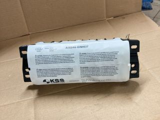 bontott AUDI A4 B8 Utasoldali Légzsák