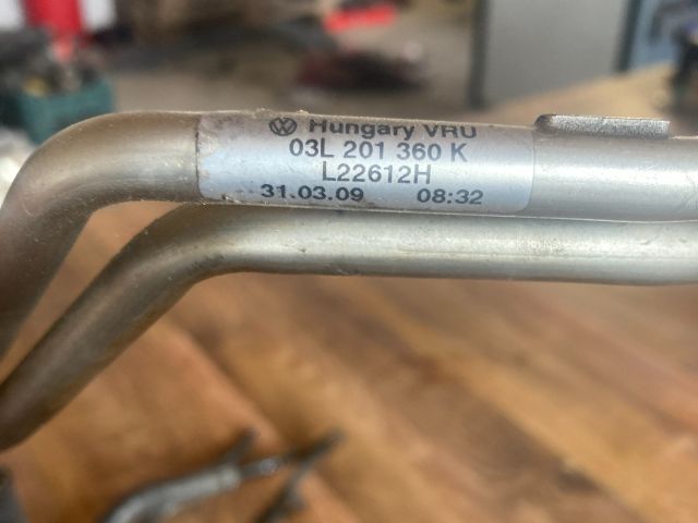 bontott AUDI A4 B8 Üzemanyagcső