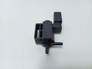 bontott AUDI A4 B8 Vákum Szelep