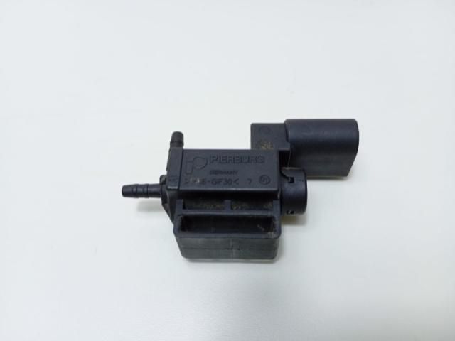 bontott AUDI A4 B8 Vákum Szelep