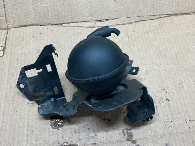 bontott AUDI A4 B8 Vákum Tartály