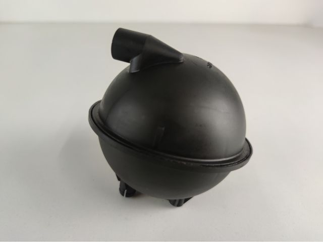 bontott AUDI A4 B8 Vákum Tartály