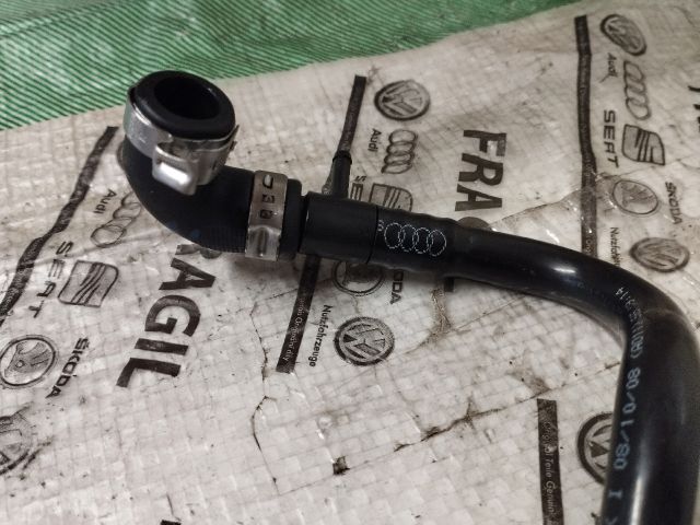 bontott AUDI A4 B8 Vákuumcső