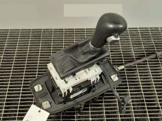 bontott AUDI A4 B8 Váltógomb