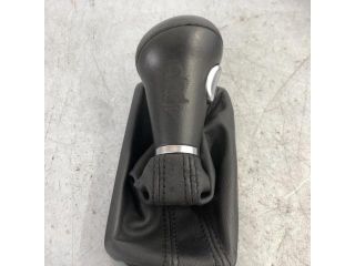 bontott AUDI A4 B8 Váltógomb