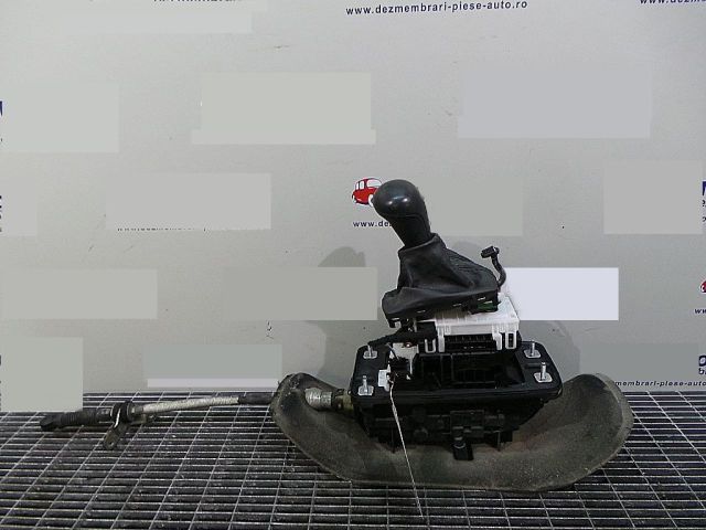 bontott AUDI A4 B8 Váltógomb