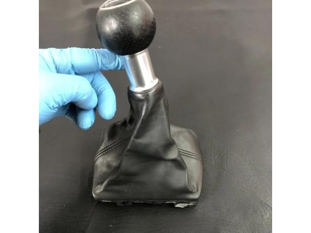 bontott AUDI A4 B8 Váltógomb