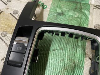 bontott AUDI A4 B8 Váltókar Keret