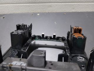 bontott AUDI A4 B8 Váltószoknya Rögzítő Keret