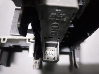 bontott AUDI A4 B8 Váltószoknya Rögzítő Keret