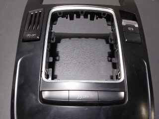 bontott AUDI A4 B8 Váltószoknya Rögzítő Keret