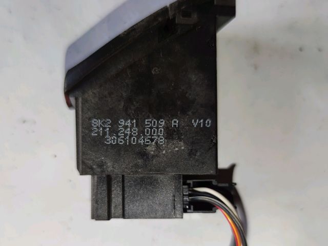 bontott AUDI A4 B8 Vészvillogó Kapcsoló