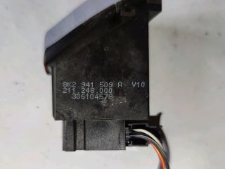 bontott AUDI A4 B8 Vészvillogó Kapcsoló