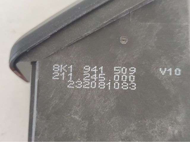 bontott AUDI A4 B8 Vészvillogó Kapcsoló