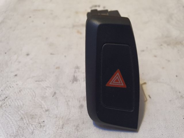 bontott AUDI A4 B8 Vészvillogó Kapcsoló