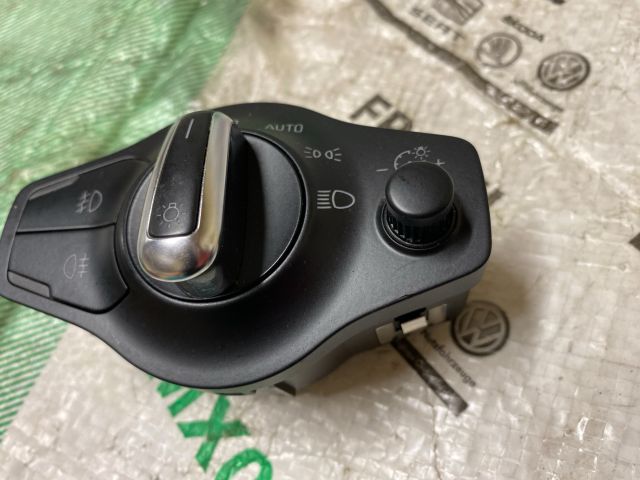 bontott AUDI A4 B8 Világítás Kapcsoló