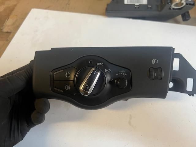 bontott AUDI A4 B8 Világítás Kapcsoló