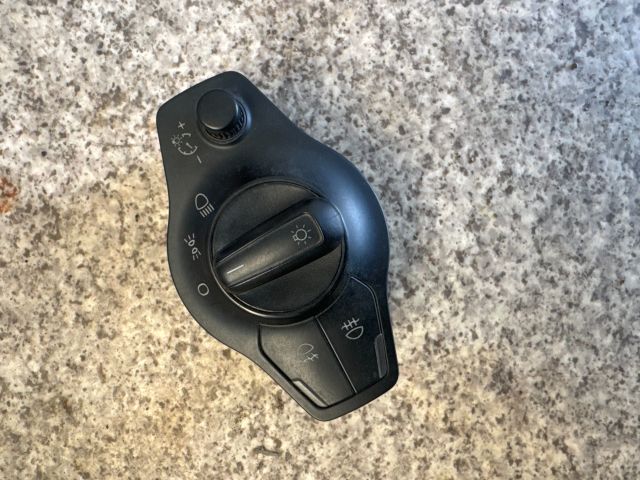 bontott AUDI A4 B8 Világítás Kapcsoló