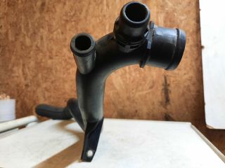 bontott AUDI A4 B8 Vízcső