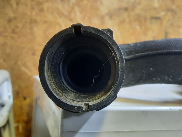 bontott AUDI A4 B8 Vízcső