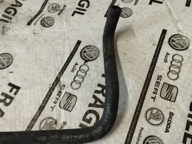 bontott AUDI A4 B8 Vízcső