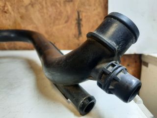 bontott AUDI A4 B8 Vízcső