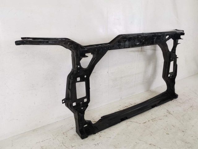 bontott AUDI A4 B8 Vízhűtő Radiátor Tartó