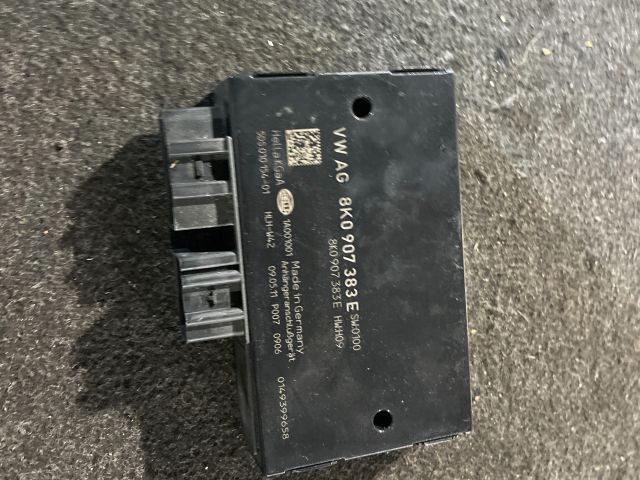 bontott AUDI A4 B8 Vonóhorog Elektronika