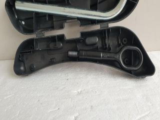 bontott AUDI A4 B8 Vonószem