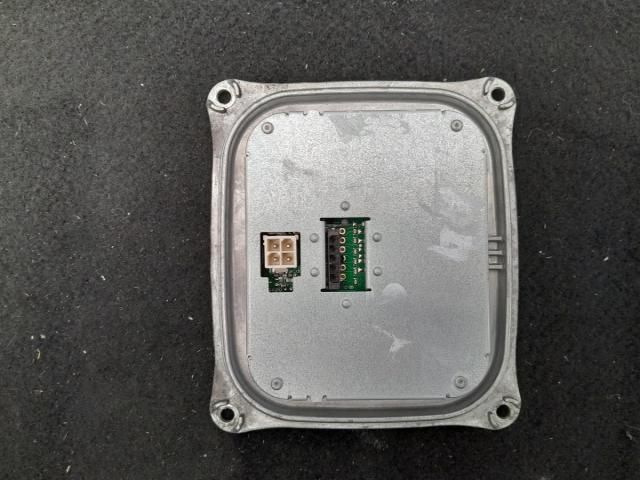 bontott AUDI A4 B8 Xenon Trafó