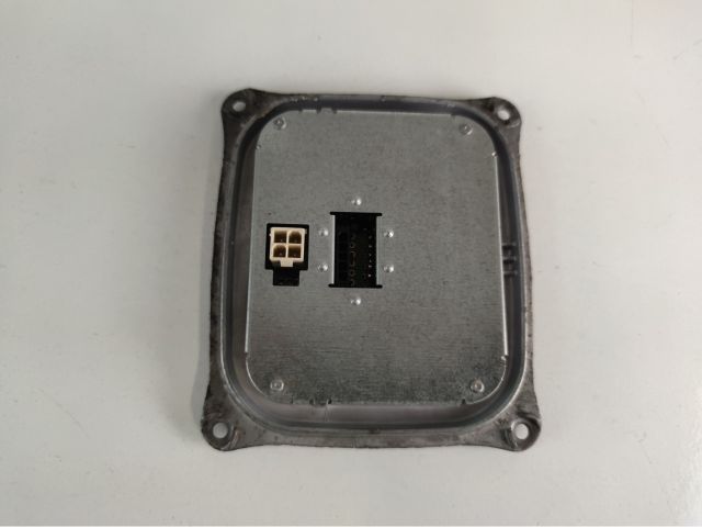 bontott AUDI A4 B8 Xenon Trafó