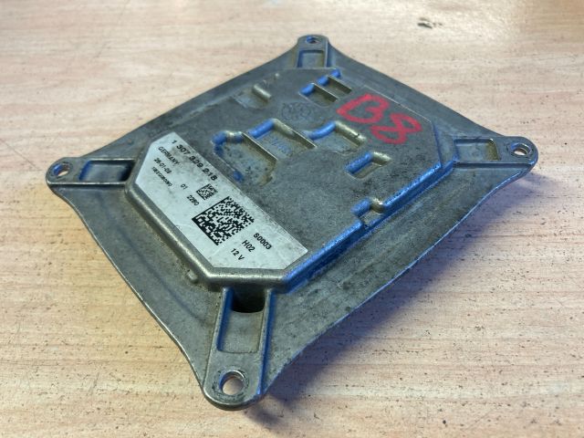 bontott AUDI A4 B8 Xenon Trafó