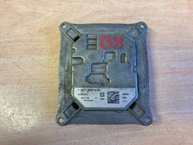 bontott AUDI A4 B8 Xenon Trafó